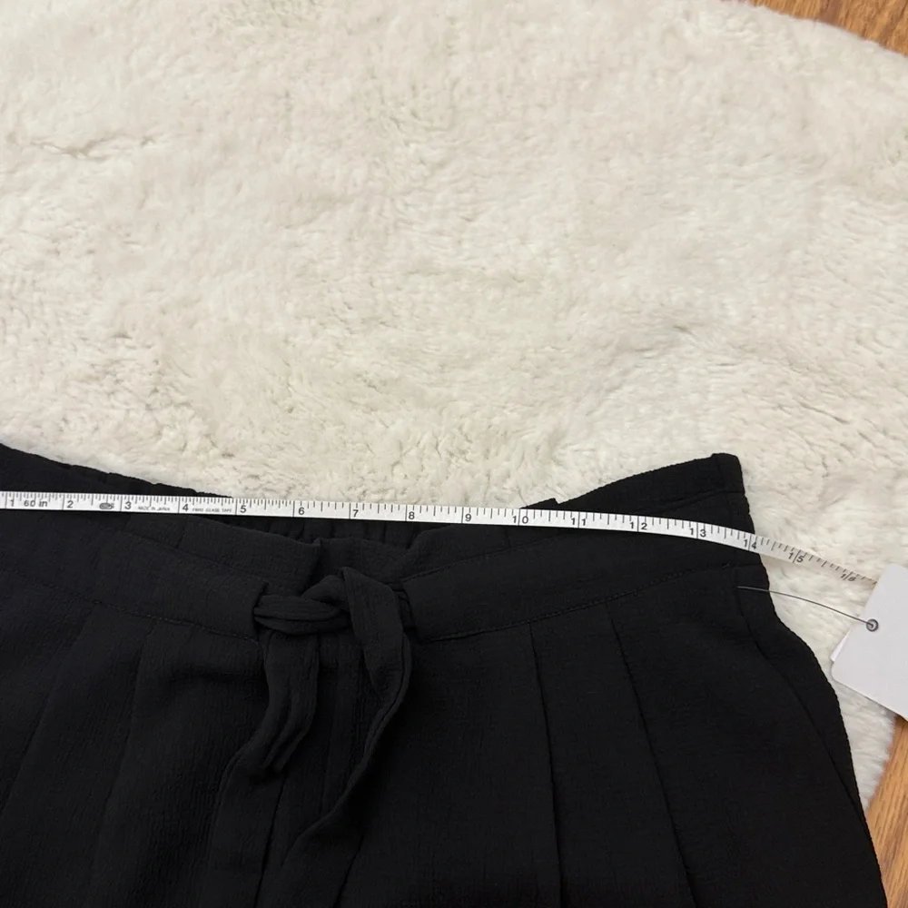 NWT DR2 Black High Waist Women's Shorts